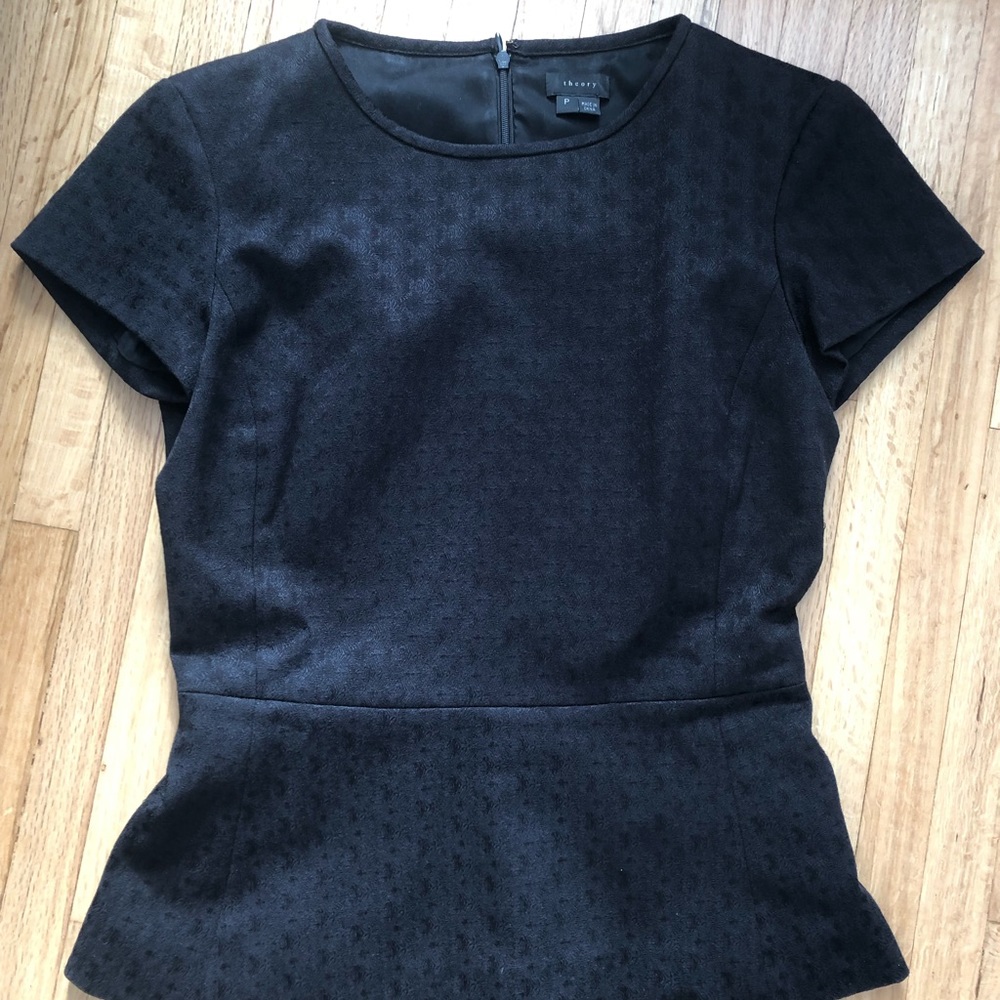 THEORY Fitted Black Top Sz P (XS)